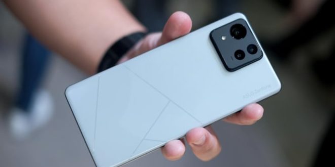 Zenfone 12 Ultra Smartphone Flagship dengan Performa Gahar & Kamera Luar Biasa