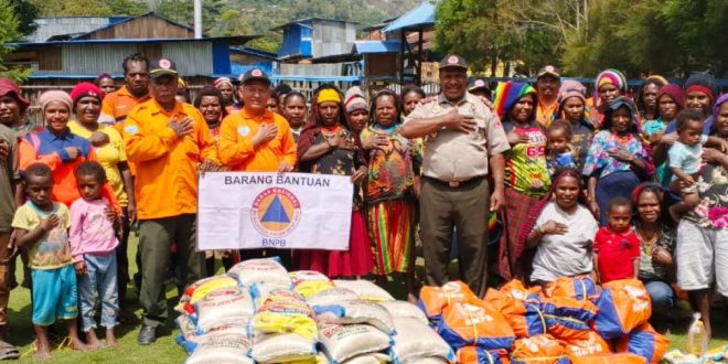 BPBD Tolikara Salurkan Bantuan Bencana Alam