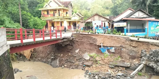 Diterjang Banjir Bandang 7 Rumah di Tulungagung Rusak